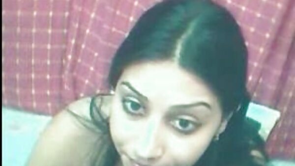 الساحرة امرأة سمراء موقع سكس عربى مترجم ضفيرة بناتي يأخذ دسار لتلميع الفرج لها رطبة