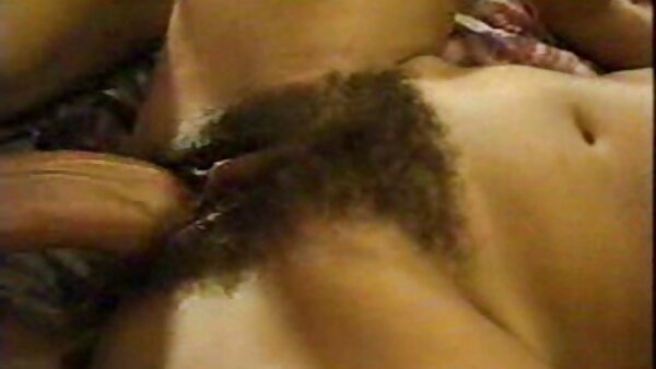 فاتنة الساخنة الداعر مع سيقان طويلة تينا كاي يعطي رأسها ويوفر لها مواقع سكس انمي مترجم الرجل مع فوتجوب كبيرة