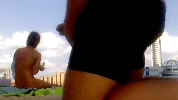 مجرفة يابانية قصيرة وخفيفة الشعر Kaho موقع سكس مترجم Kitayama تعطي BJ وركوب ديك