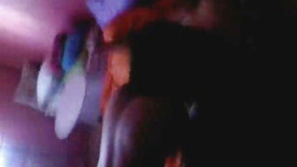 فاتح للشهية سمراء طويلة الأرجل موقع سكس اجنبية مترجمة مارلي برينكس يأخذ ديك في الفرج اللعنة الكلب